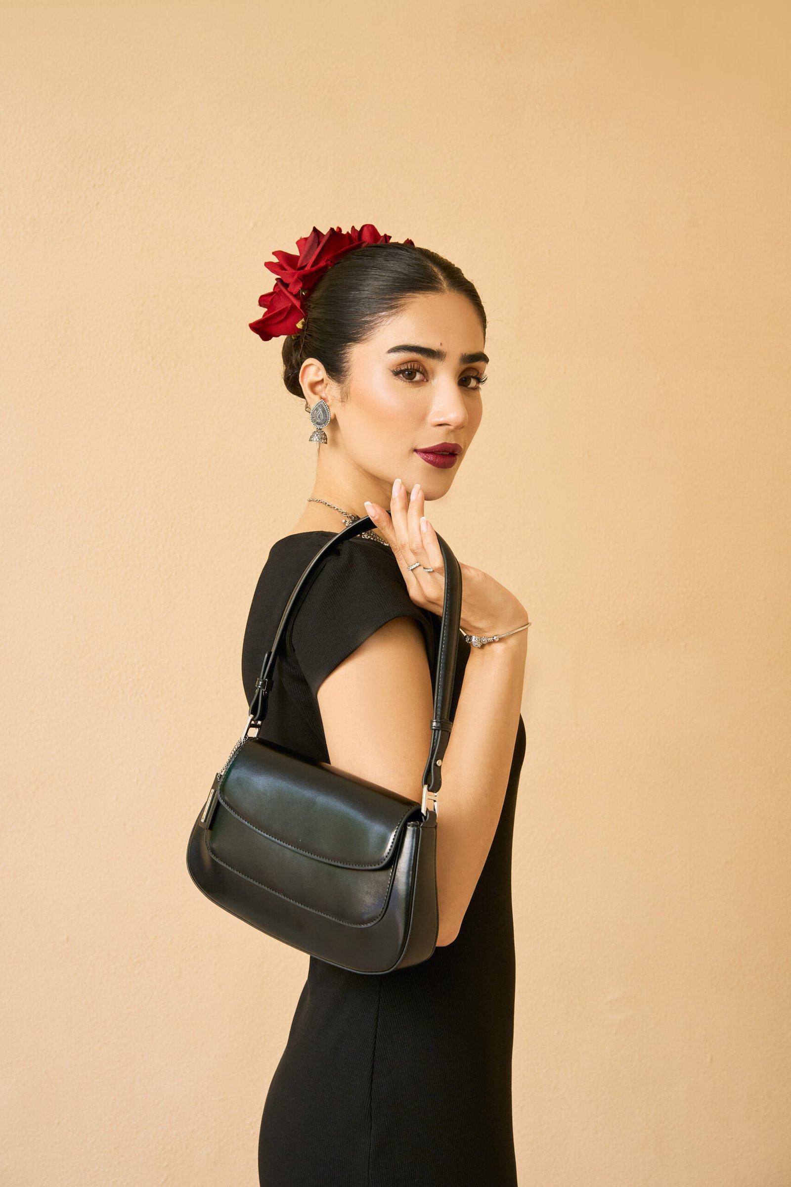 Shoulder bag photography by Faizan Mir