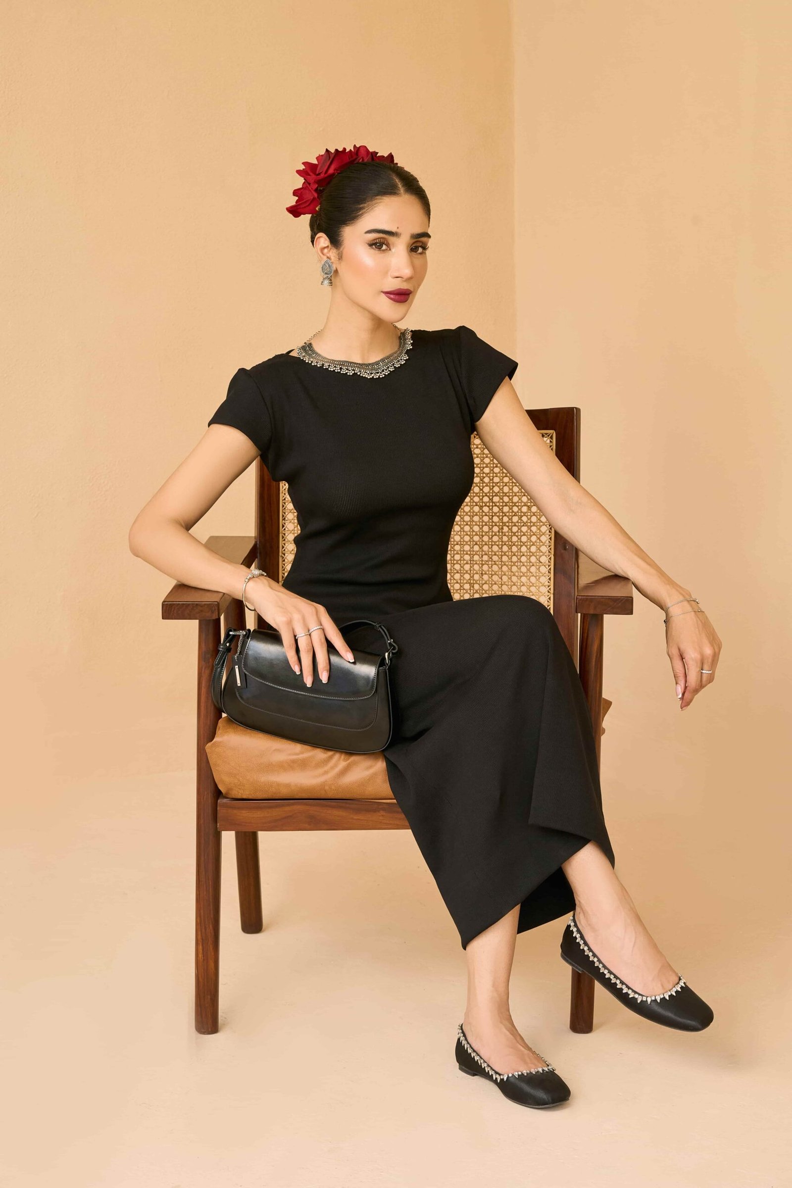 Shoulder bag photography by Faizan Mir