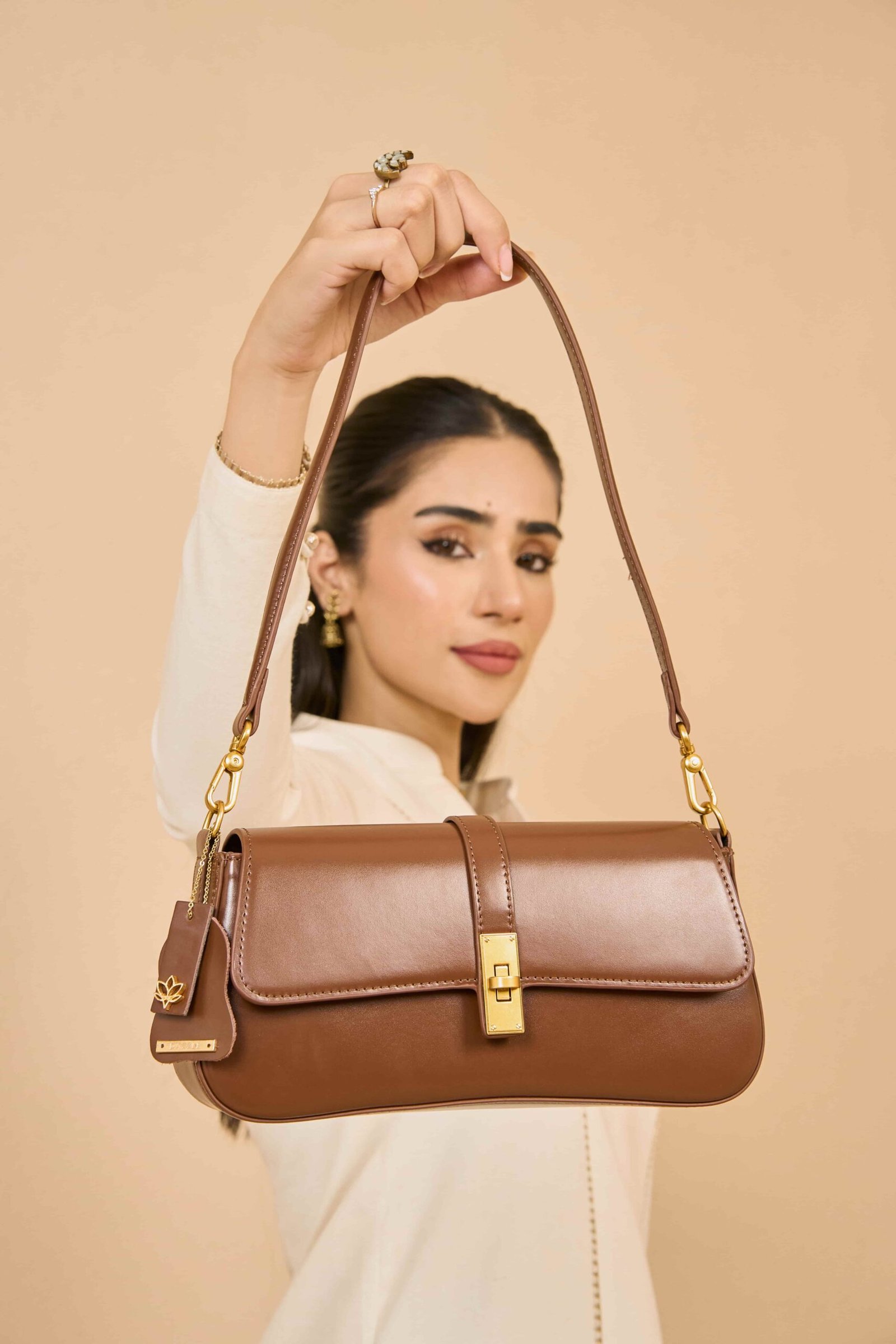 Shoulder bag photography by Faizan Mir