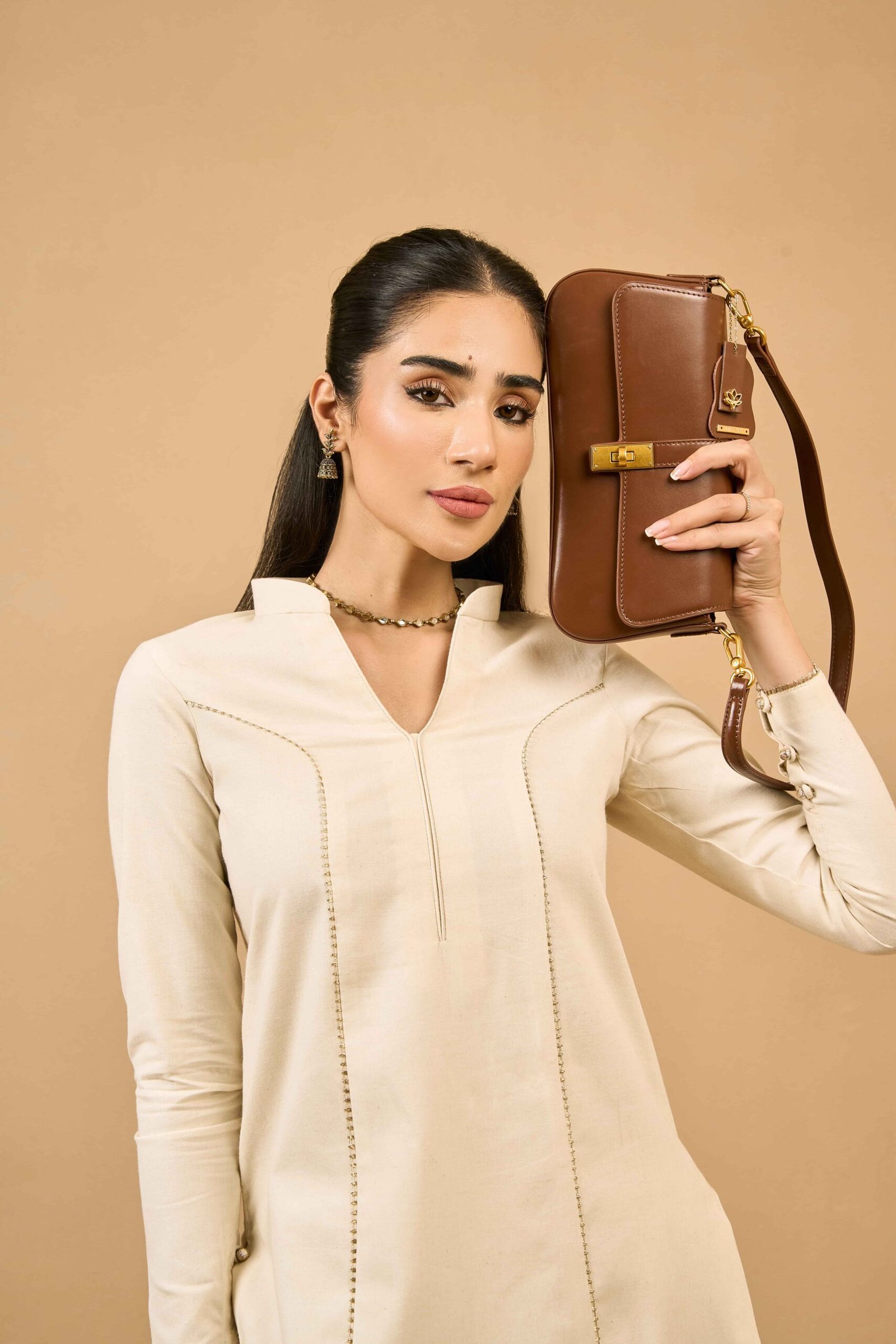 Shoulder bag photography by Faizan Mir