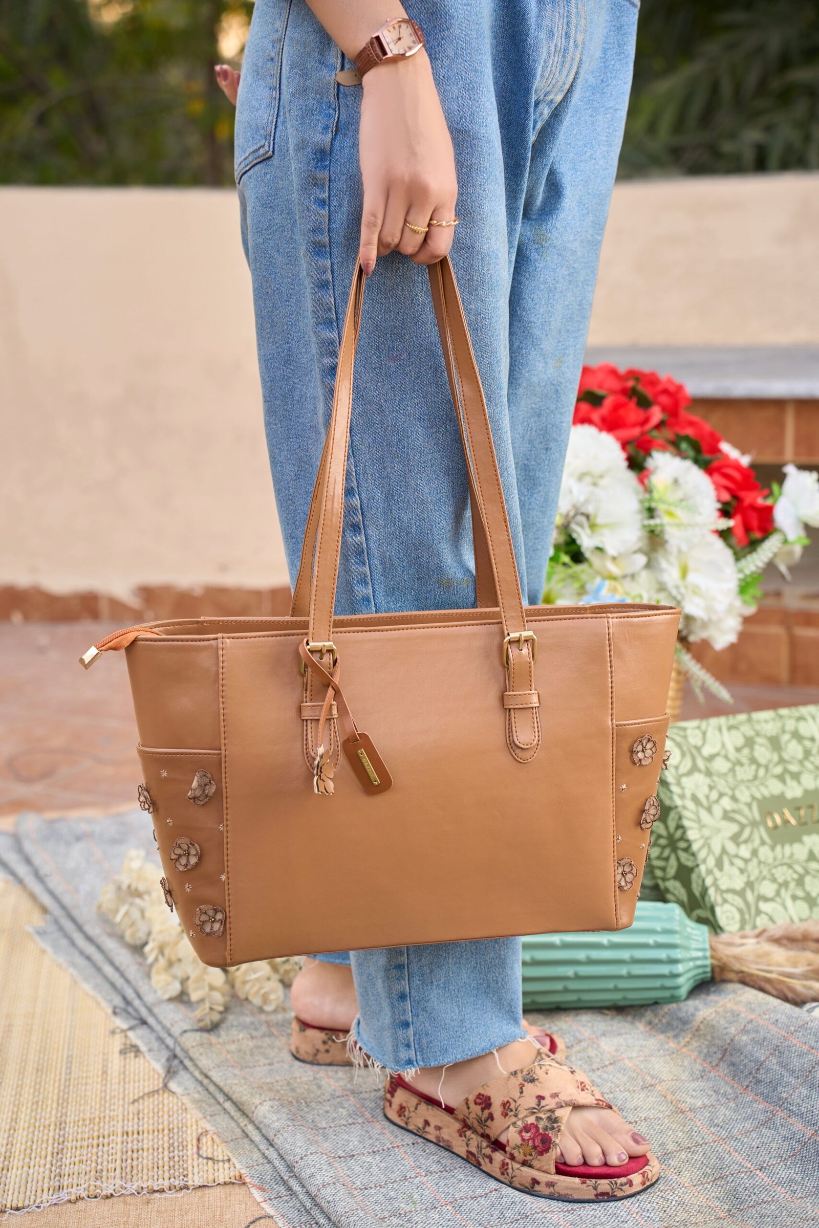 Tote bag photography by Faizan Mir