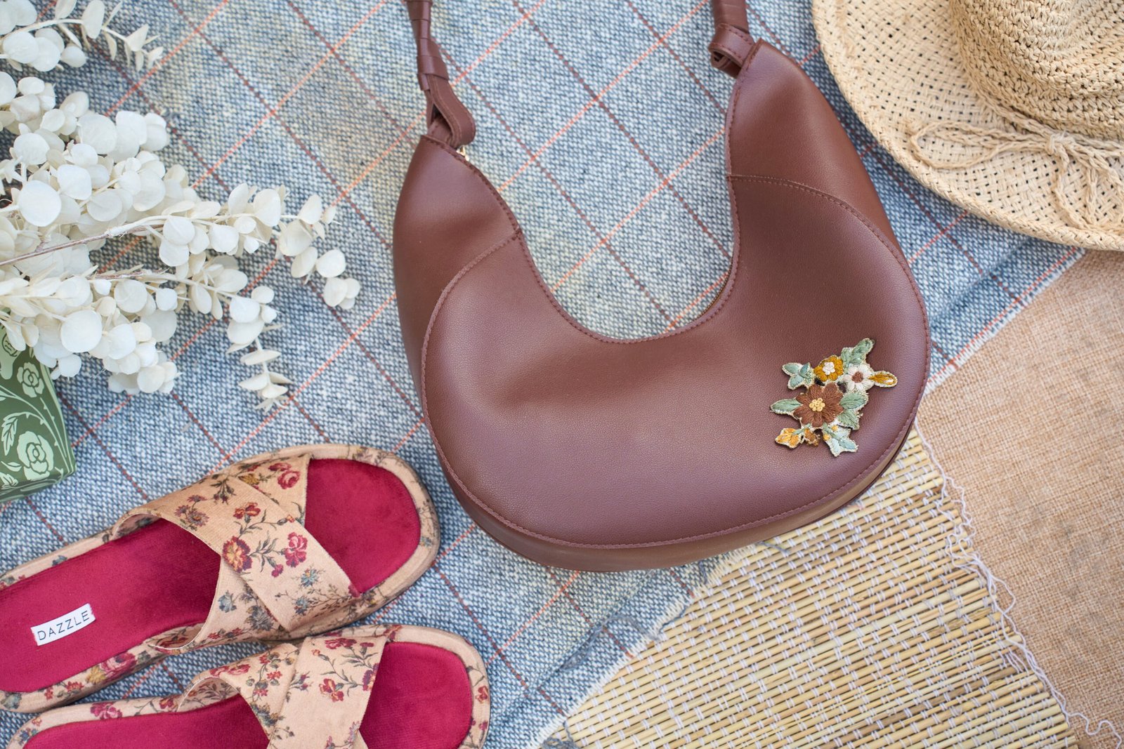 Tote bag photography by Faizan Mir